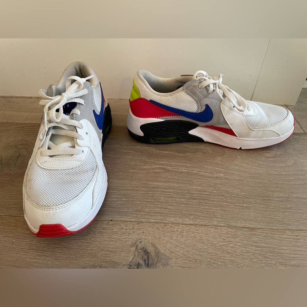 Nike Air Max Excee white blue red - size 6Y